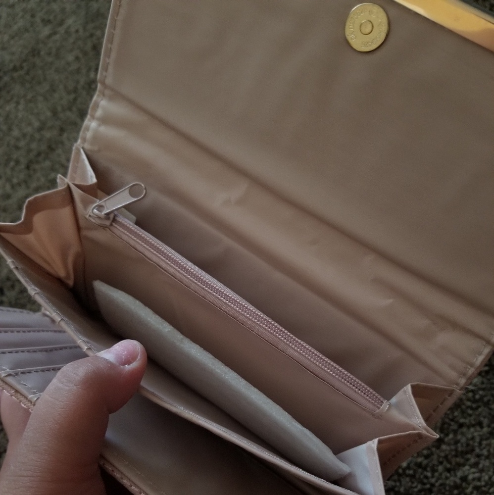 Wallet - Picture 3 of 3